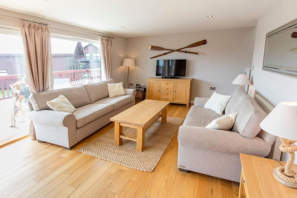 Retallack Resort 4 Bedroom Lodge - Hot Tub For Hire On Request -Pool & Spa Padstow Eksteriør billede