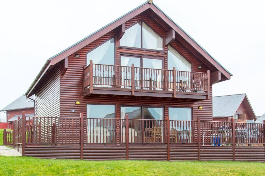Retallack Resort 4 Bedroom Lodge - Hot Tub For Hire On Request -Pool & Spa Padstow Eksteriør billede