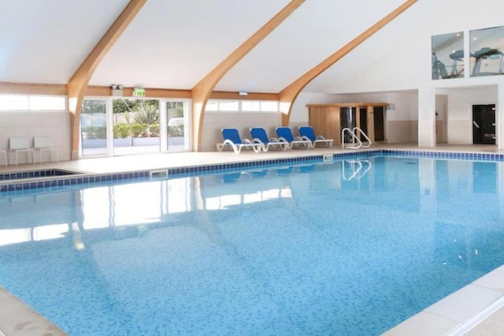 Retallack Resort 4 Bedroom Lodge - Hot Tub For Hire On Request -Pool & Spa Padstow Eksteriør billede