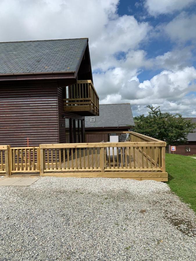 Retallack Resort 4 Bedroom Lodge - Hot Tub For Hire On Request -Pool & Spa Padstow Eksteriør billede